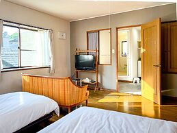 SUMITSUGU HOUSE Station