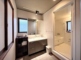 SUMITSUGU HOUSE Station