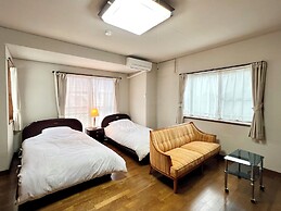 SUMITSUGU HOUSE Station