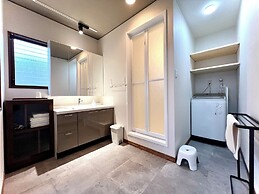 SUMITSUGU HOUSE Station