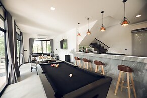 Issara Private Pool Villa Khaoyai VillaB