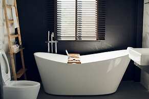 Issara Private Pool Villa Khaoyai VillaB