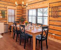 Moose Hollow Cabin Near Moscow