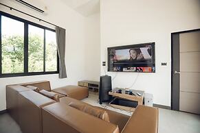 Issara Private Pool Villa Khaoyai A