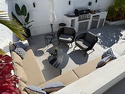 Luxury House With Private Heated Pool in Nerja!
