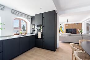 Luxury House With Private Heated Pool in Nerja!