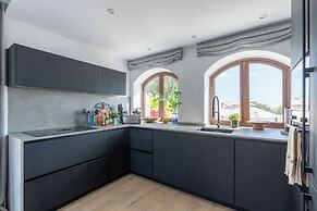 Luxury House With Private Heated Pool in Nerja!