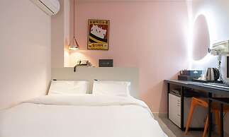 Hotel Nine