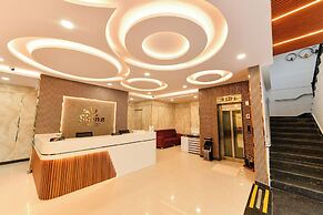 HOTEL SHINE INTERNATIONAL