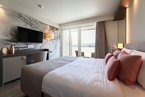 Ambassador Boutique Hotel