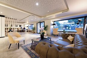 Ambassador Boutique Hotel