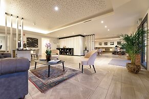 Ambassador Boutique Hotel