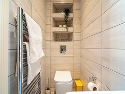 Cozy Urban Retreat in Sheffield