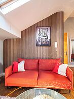 Outstanding Deluxe Hideaway by Avo Apartment