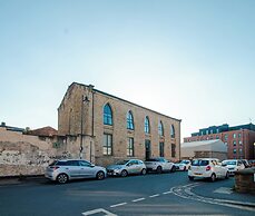 Sheffield Bliss House - Charming Home by Avo