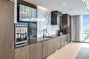 High-rise Apt Raleigh Free Parking Sunset View 2