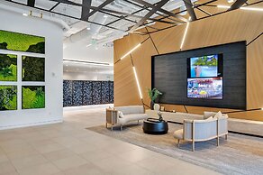 High-rise Apt Raleigh Free Parking Sunset View 2