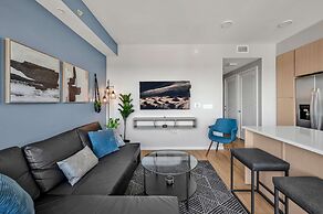 High-rise Apt Raleigh Free Parking Sunset View 2