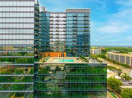 High-rise Apt Raleigh Free Parking Sunset View 2