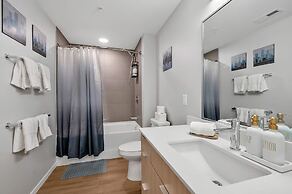 High-rise Apt Raleigh Free Parking Sunset View 2