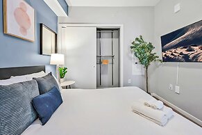 High-rise Apt Raleigh Free Parking Sunset View 2