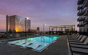 High-rise Apt Raleigh Free Parking Sunset View 2