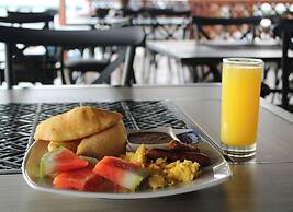 Daphne's Lagoon Lodge