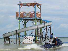 Daphne's Lagoon Lodge