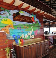 Daphne's Lagoon Lodge