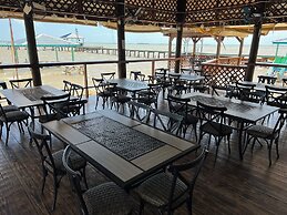 Daphne's Lagoon Lodge