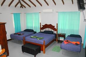 Daphne's Lagoon Lodge