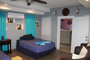 Daphne's Lagoon Lodge