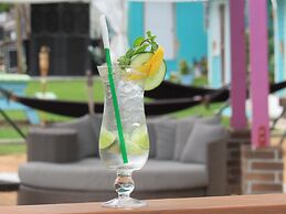 Daphne's Lagoon Lodge