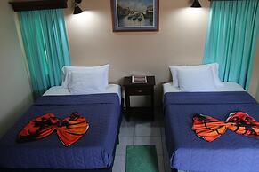 Daphne's Lagoon Lodge