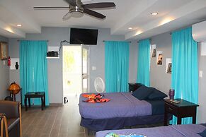 Daphne's Lagoon Lodge