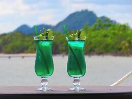 Daphne's Lagoon Lodge