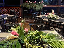 Daphne's Lagoon Lodge