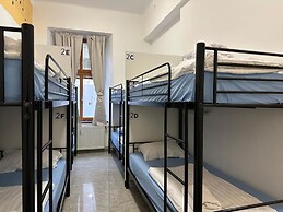 Hostel Opera