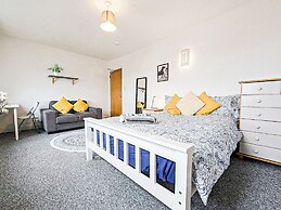 Central Southsea Guest House