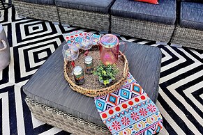 Cali Life 4 BDR w/ Pool!