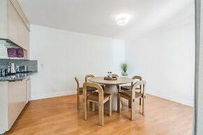 Spacious Mountain View Duplex In Prime Location 3 Bedroom Duplex