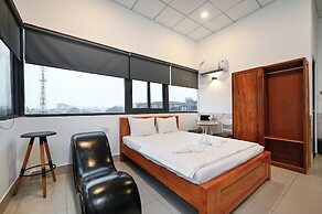 Yoyo Airport Saigon Hotel