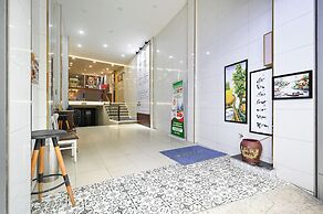 Yoyo Airport Saigon Hotel