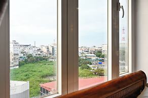 Yoyo Airport Saigon Hotel