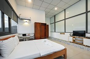 Yoyo Airport Saigon Hotel