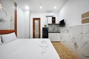 Yoyo Airport Saigon Hotel