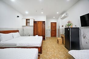 Yoyo Airport Saigon Hotel