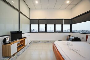 Yoyo Airport Saigon Hotel