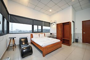 Yoyo Airport Saigon Hotel