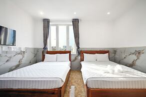 Yoyo Airport Saigon Hotel